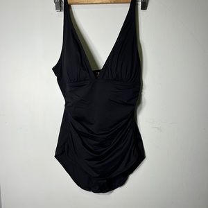 TOMMY BAHAMA swimming suite, size 10